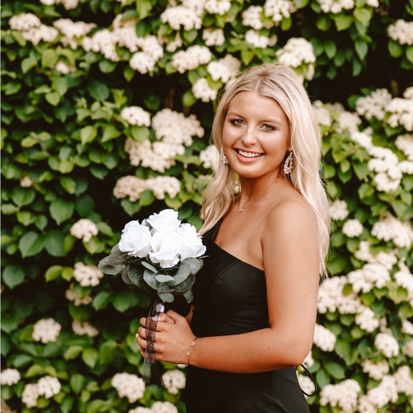hollyybutler